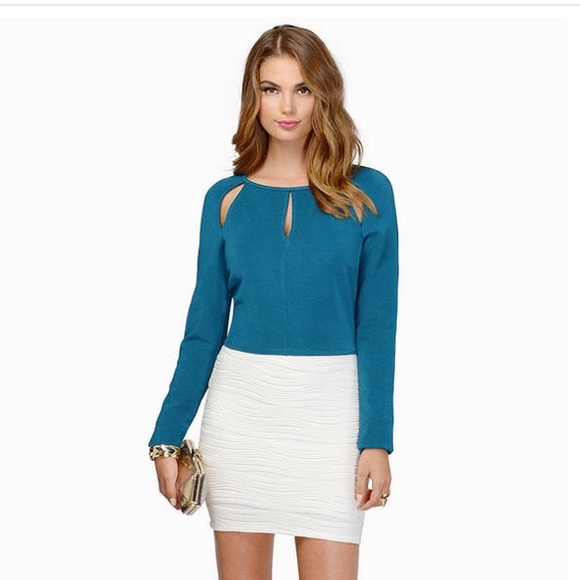 NWOT Tobi Teal Cutout Top, Size S - Picture 2 of 8